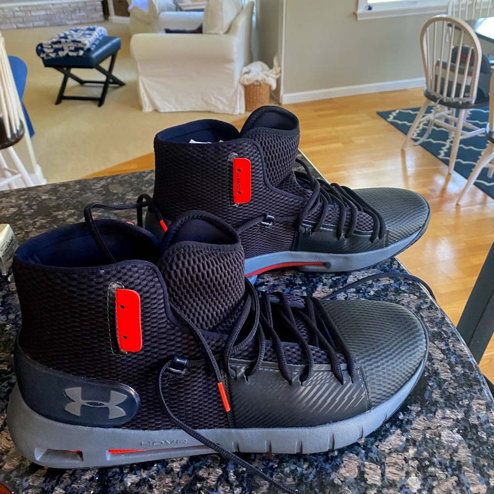 New Mens Black Sneakers